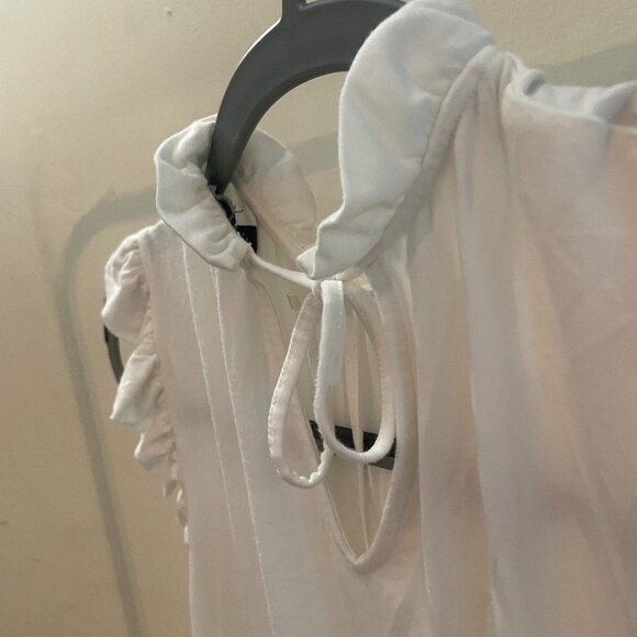 Express Scalloped Tie-Back T-Shirt - Size S - Picture 2 of 5